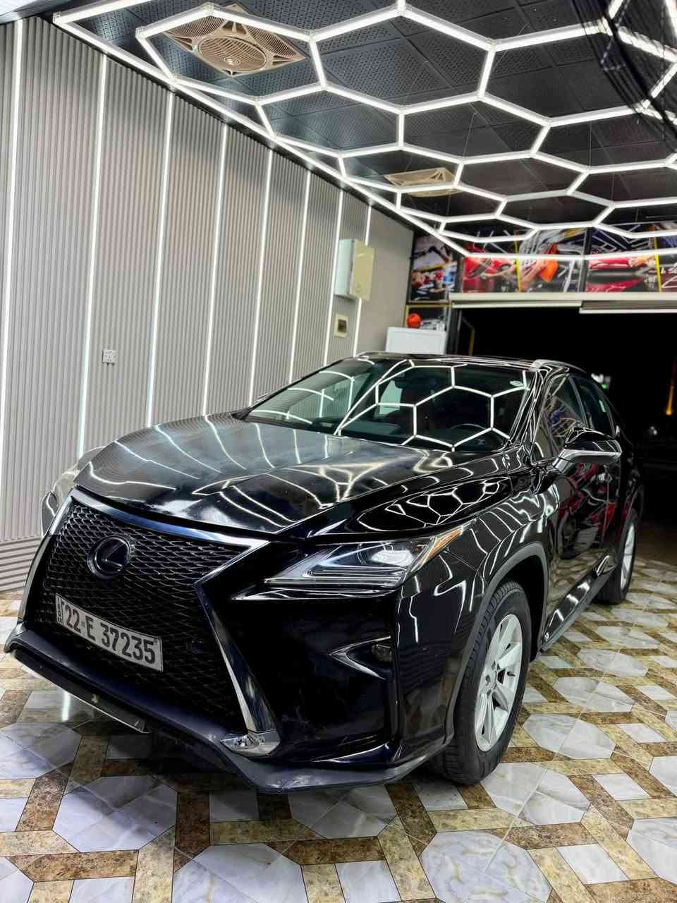 للبيع لكزس   RX 350 موديل 2016
فول موصفات 
فتحه سقف
بصمه تشغيل 
بصمة ابواب مع الصندوق فتح ذكي
مقاعد الاماميه كهرباء 
مقاعد جلد 
مقاعد خزن ميموري 3
لدات خلفي امامي
رادار امامي اوتو بريك  
اشاير بالمرايات
دبل جام للعزل 
مرايا كهربائية مع الطي تلقائي 
صندوق شفط كهرباء 
امرايات شفط 
دبل كزوز 
كامره خلفيه
لايتات زينون بلادي عالي ناصي 
ماوس لمس للشاشه والتبريد
نظام صوت فاخر
تبريد قطعتين 
كشن تدفئة تبريد
ثلاث انظمه للقياده
كشنات و ستيرن تدفئة 
رادار ومثبت سرعه قيادة ذاتيه 
حجم محرك  6سلندر  3500
رقم اربيل وارد امريكي حادثها بس بنيد بدون دواخل وبيها 4 قطع صبغ بدون دواخل والسونار مرفق ماشيه156 مايل كير ومحرك وحداديه خير من الله اقتصاديه بانزين عادي وين مايعجبك ترايها وبسعر مناسب السعر وباقي التفاصل على الخاص او الاتصال ***********
