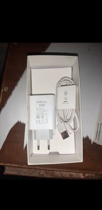 للبيع شاحنه اصليه