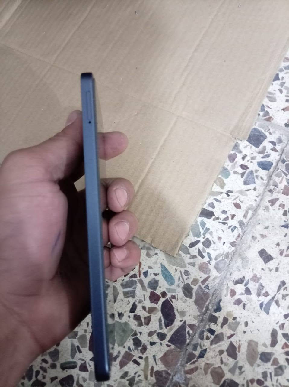 السلام عليكم شباب شخباركم انفكس هوت 60pro استعمال اسبوع كامل ملحقات قيم بما يرضي الله الشراي هاذه رقمي *********** 
او مراوس اب ايفون نضيف

