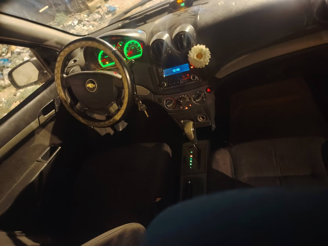 السلام عليكم سياره مكينه وقير مالت البلاد مسكر تبريد ثلج سياره ما ناقصها شيء تخم تاير سياره جاهزه مكان السياره البصره ابو الخصيب سعرها 15 قفل مراوس ما اراوس راعيها ما اندله رقمها صدامي سياره جاهزه كلش مكلف بالنشر كهربائيات شغاله لايت زنون ثلجي سياره جان كله جوبي ما ناقصها شيء اتصل على هذا الرقم***********
