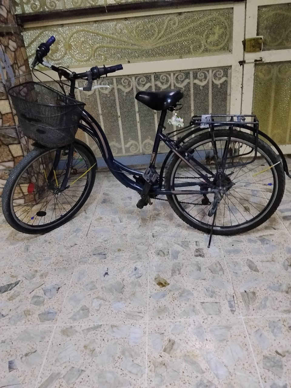 سلام عليكم بايسكل للبيع نضيف مابي اي عيب تأيرات ابلاد بريكات شغال بايسكل جاهز مابي اي نقص السعر 70وبي مجال الشراي ***********
