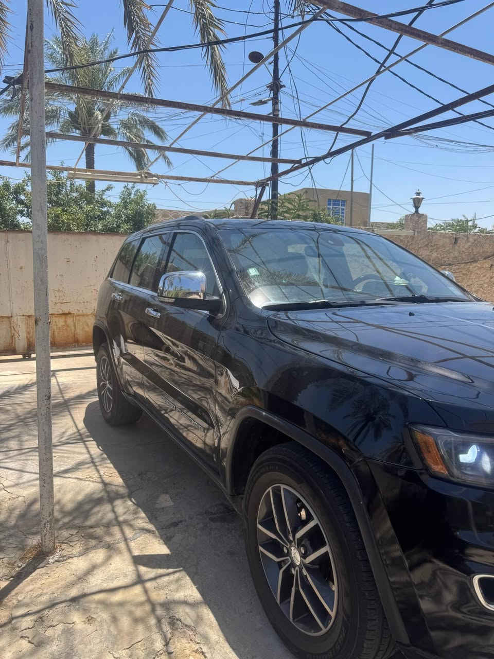 جيب كراند شيروكي لمتدد ٢٠١٧محرك ٣٧٠٠  بانوراما تحكم ستيرن السياره نقطه عمياء كير ماوس فورويل  فول  بيه تبديل جاملغ وبنيد وصبغ دعاميه  للاتصال ***********    ***********
