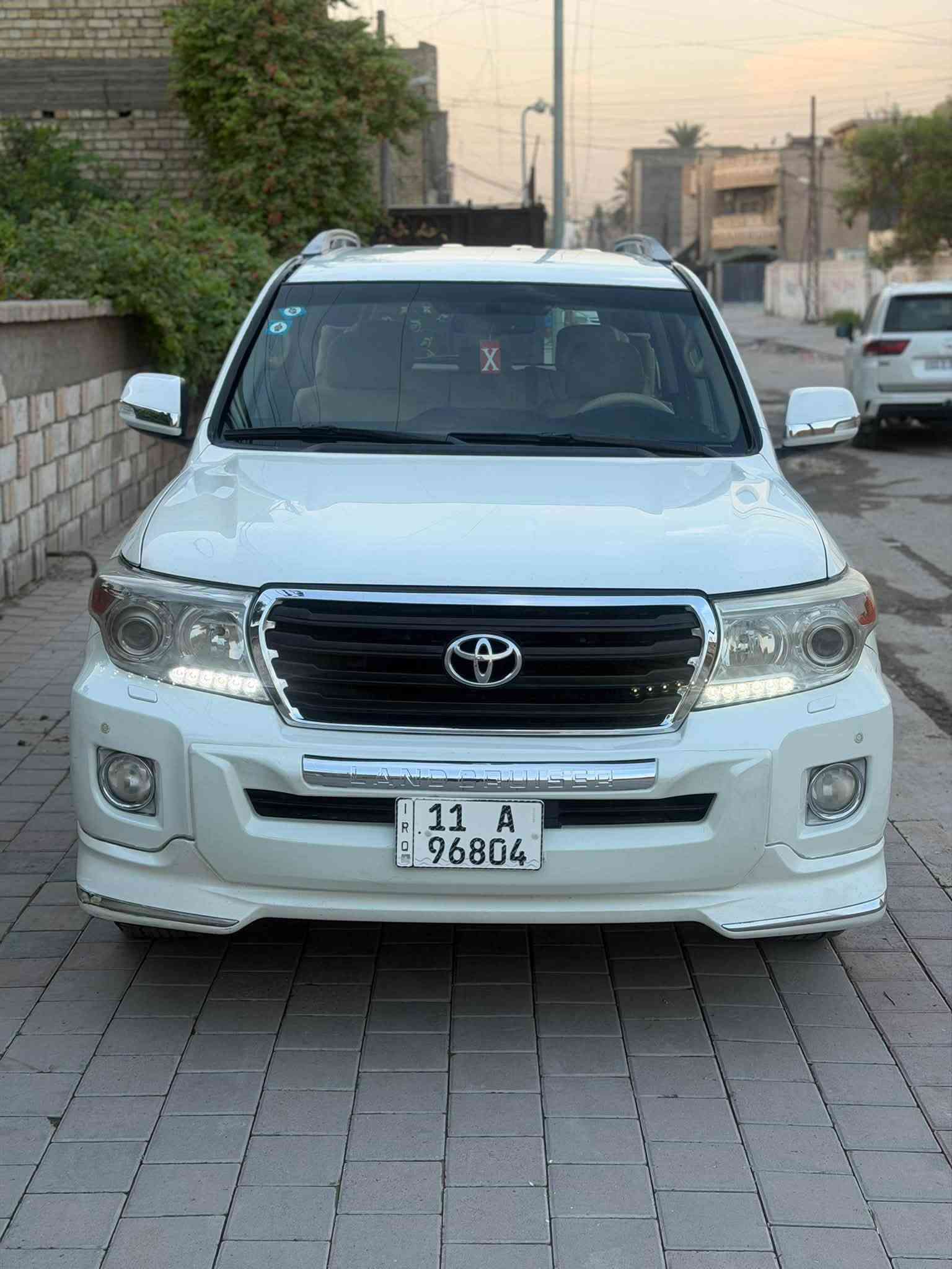 لاندكروز • ٢٠١٢ • رقم بغداد