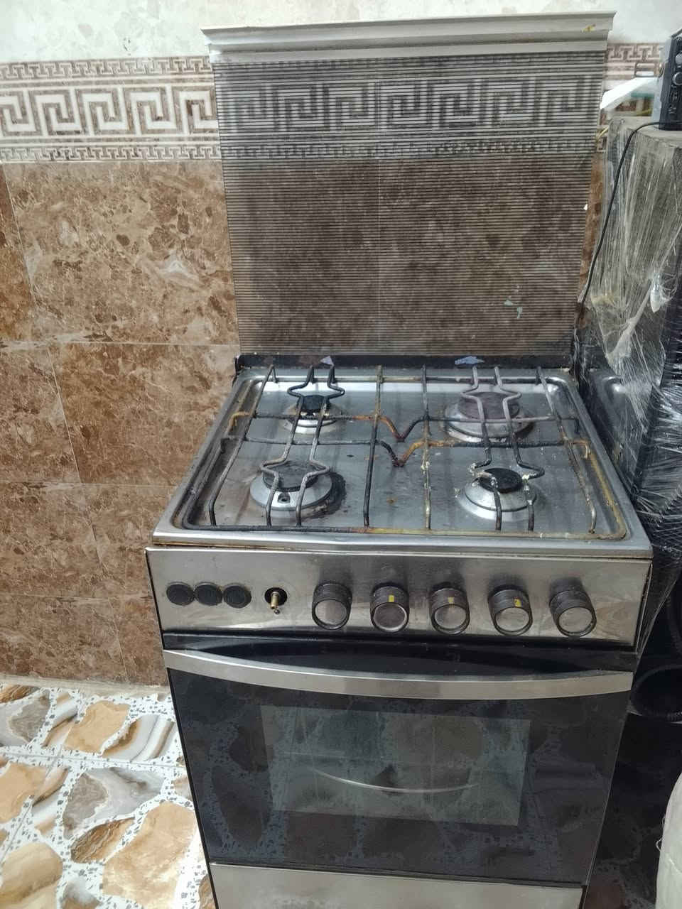 السلام عليكم /طباخ للبيع اربع عيون كله شغال حته الفرن شغال السعر 60 الف وبي مجال مكاني كربلاء قرب الجاير اليريده خل يتصل علرقم ***********
