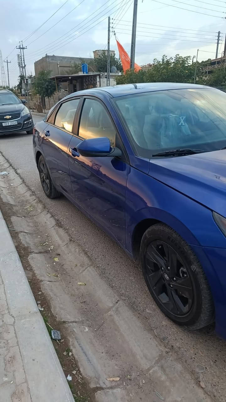 السلام عليكم  الانترا البيع 2023وارد امريكي 
مكينت 2000 ضرر جاملغ ايمن امامي فقط ماشيه 46 مايل الستفسار ***********

