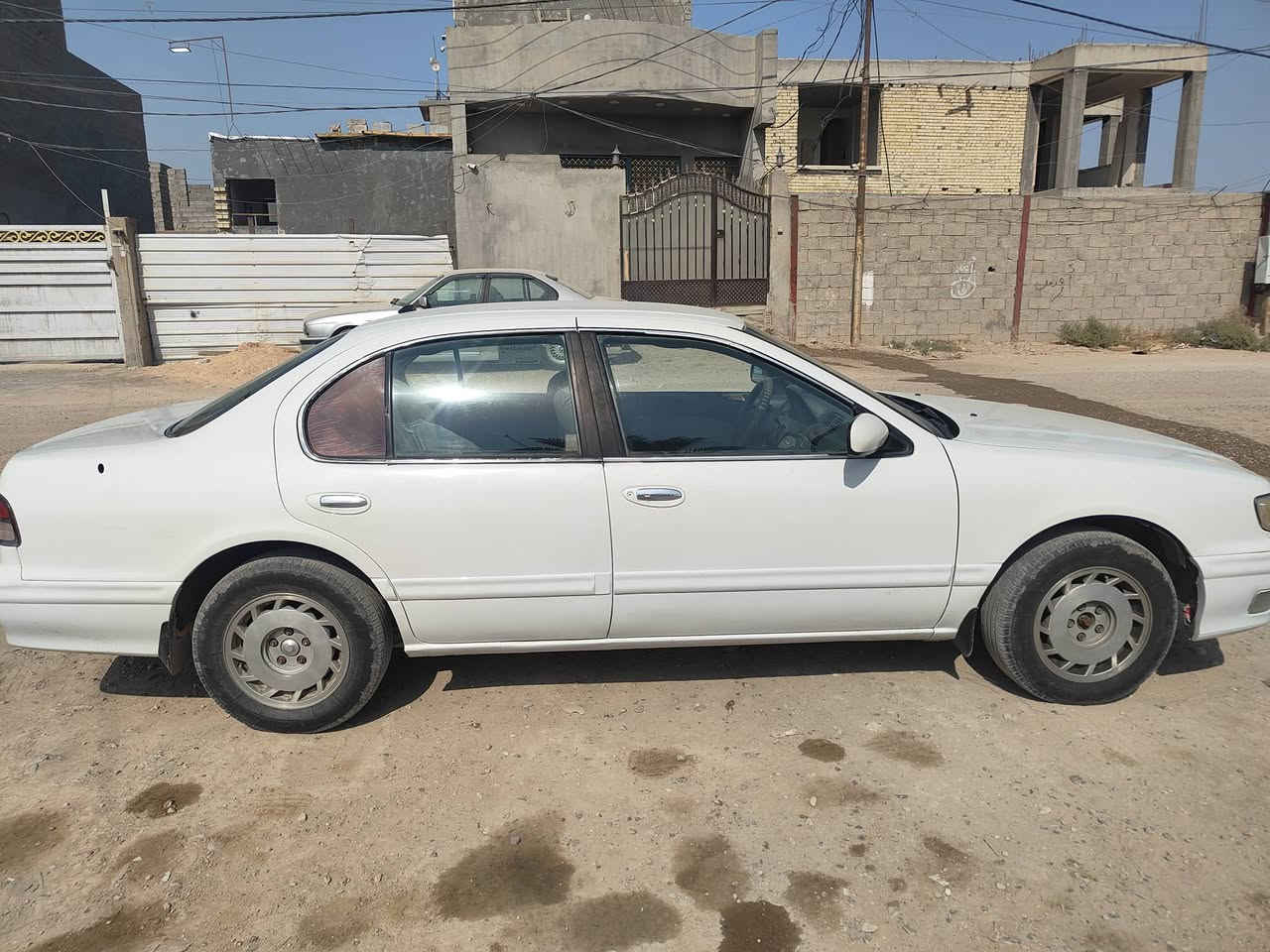 نيسان مكسميا • موديل ٩٨ • مكفولة