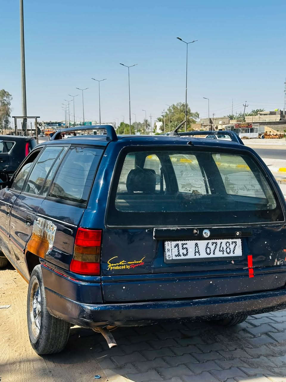 سلام عليكم اوبل استرا ٩٣ رقم انبار انكليزي مشروع وطني يعني وين متريد تحول السياره مشتغل اخياساته اي خياس مابيه سنتر لك بلادي شغال كهربائياته كله شغاله مكينه 2000 خير من الله نقص السياره بس صبغ وتايرات اماميه فقط السعر ٢٨ وبيه مجال  المو شراي لايعامل ويكسر بحلال الناس رجائاً مكاني ديالى الخالص 
***********
