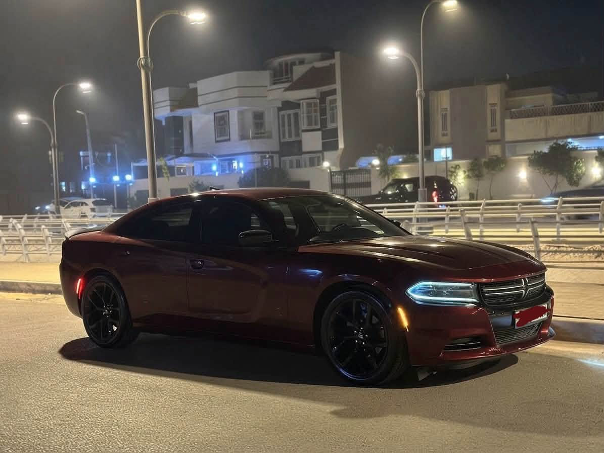 سلام عليكم 
للبيع دوج جارجر 2023 أمريكي حادثها 
البنيد بدون دواخل باقي سياره كفاله عامه ماشيه 40 ألف رقم بغداد باسمي شاشه كبيره سياره جاهزه للخير سعرها 220 وبيها مجال ***********
