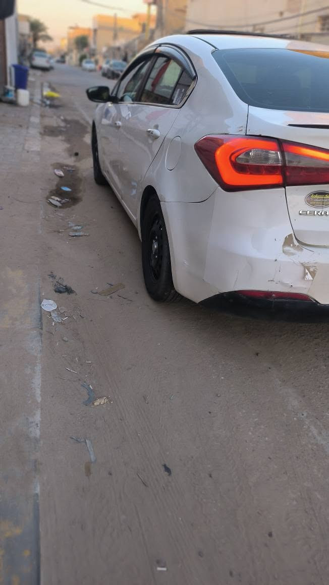 سيراتو 2013فول 3قطعوبدون دواخل 
سياره سنويه صاقطه اتصل*********** النجف, العراق
