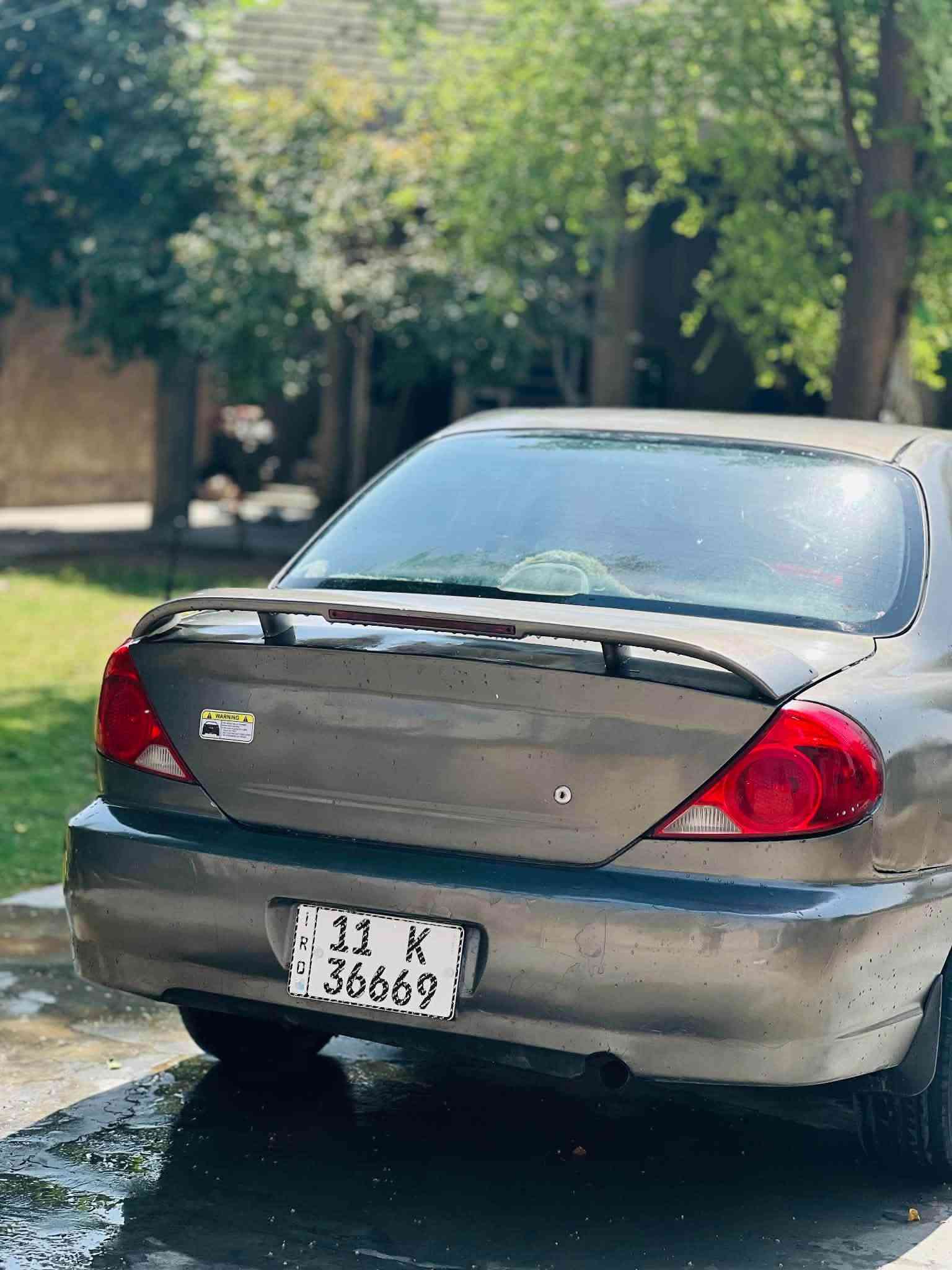 كيا سبكترا موديل 2003 محرك 1600 مفتوح
سيارة جاهزة عدا التبريد فقط
مكينة وكير مكفولات 
حدادية نظيفة  ومكفولة من الدواخل 
رقم بغداد. 
مكاني بغداد الشعلة السلاميات 
السعر 35 ورقة 
***********
