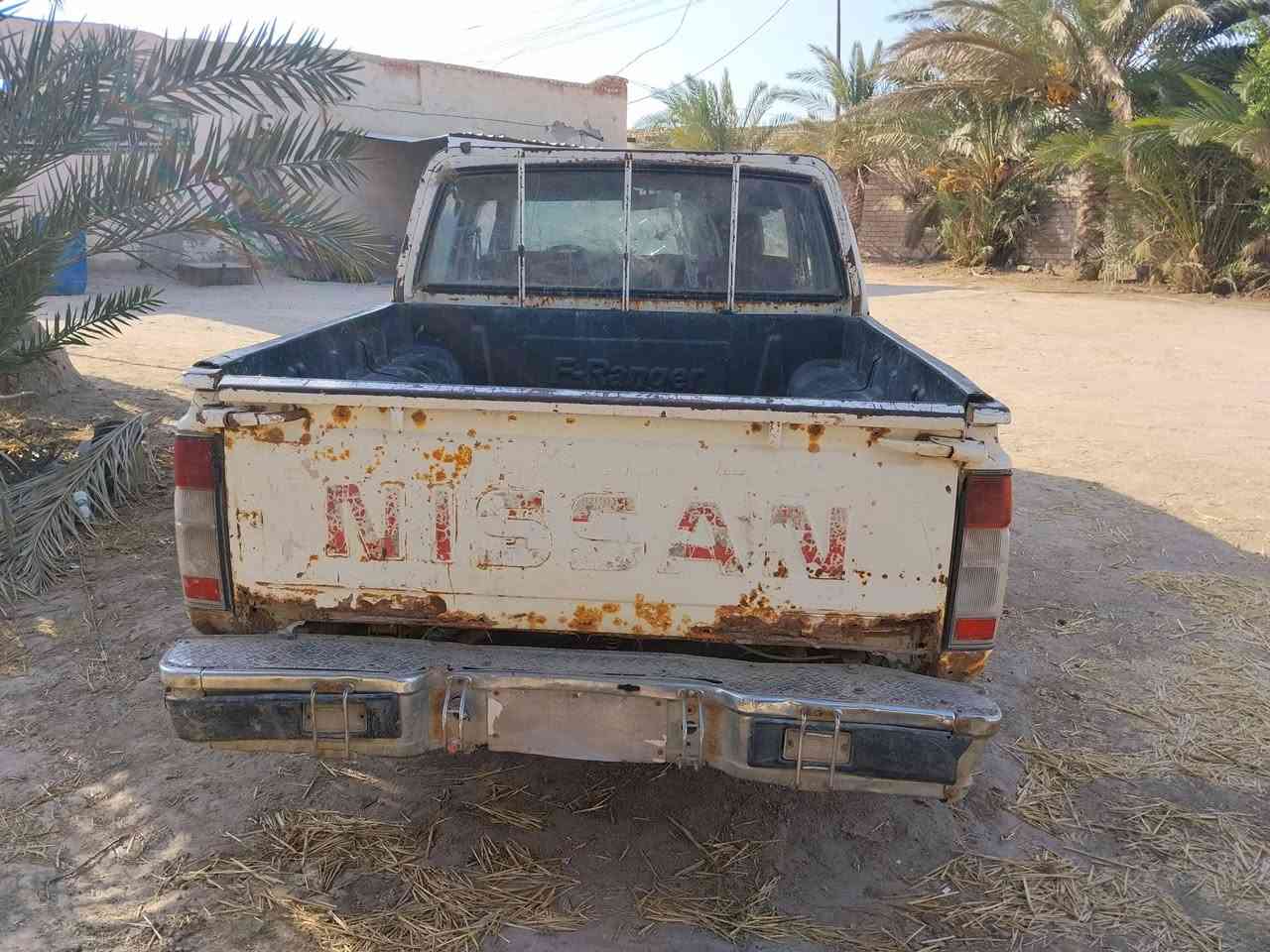 سلام عليكم نيسان البيع سته سلندر مكينه نضيفه سعر 17وبيه مجال ***********
