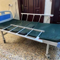 سرير طبي • نظيف جداً • مدينه الصدر