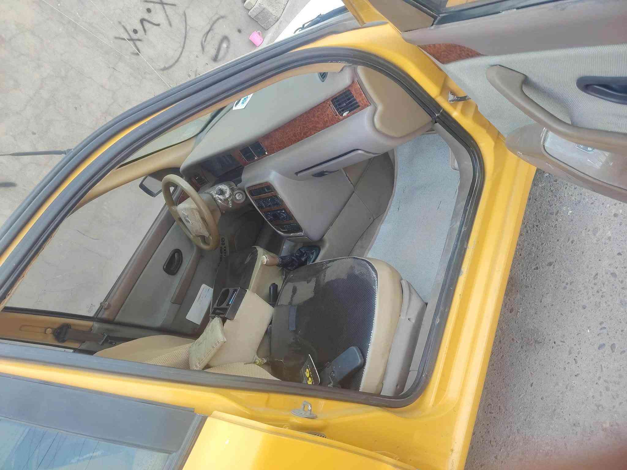سلام عليكم مرخصت مدير الكروب المحترم
سمندموديل٢٠١٢ السياره خير من الله كير و مكينه وتبريد تتفه 
صدر جديد امامي وخلفي الساره كامله علا آخر حبايه تخم تاير جديد اوياله مصبوقه حراري تحويل مباشر السياره بسمي والله شاهد ماًمشتقله تكسي ابد مال بلبيت 
مكاني البياع الشرطه الخامسه ***********
السعر ٣٩ وبيهه مجال وأسف علااطاله تحياتي

