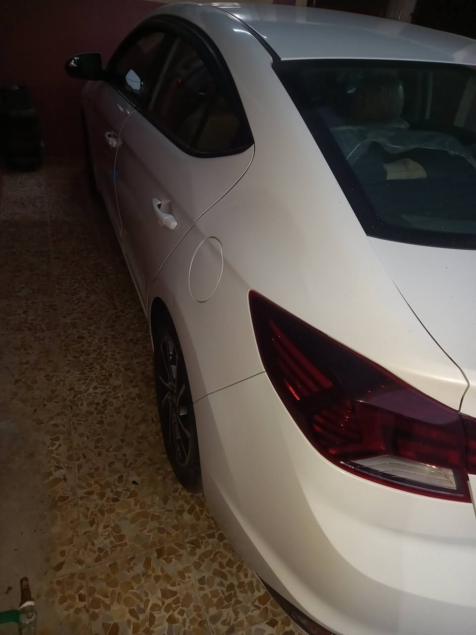 النترا امريكي 2019 ابيض  للبيع او مراوس
محرك 2000 دوش 
كير At وليس cvt 
صدر نظيف 
السيارة بأسمي 
للإستفسار اكثر اتصل عالرقم 
***********  والرقم بيه واتساب
