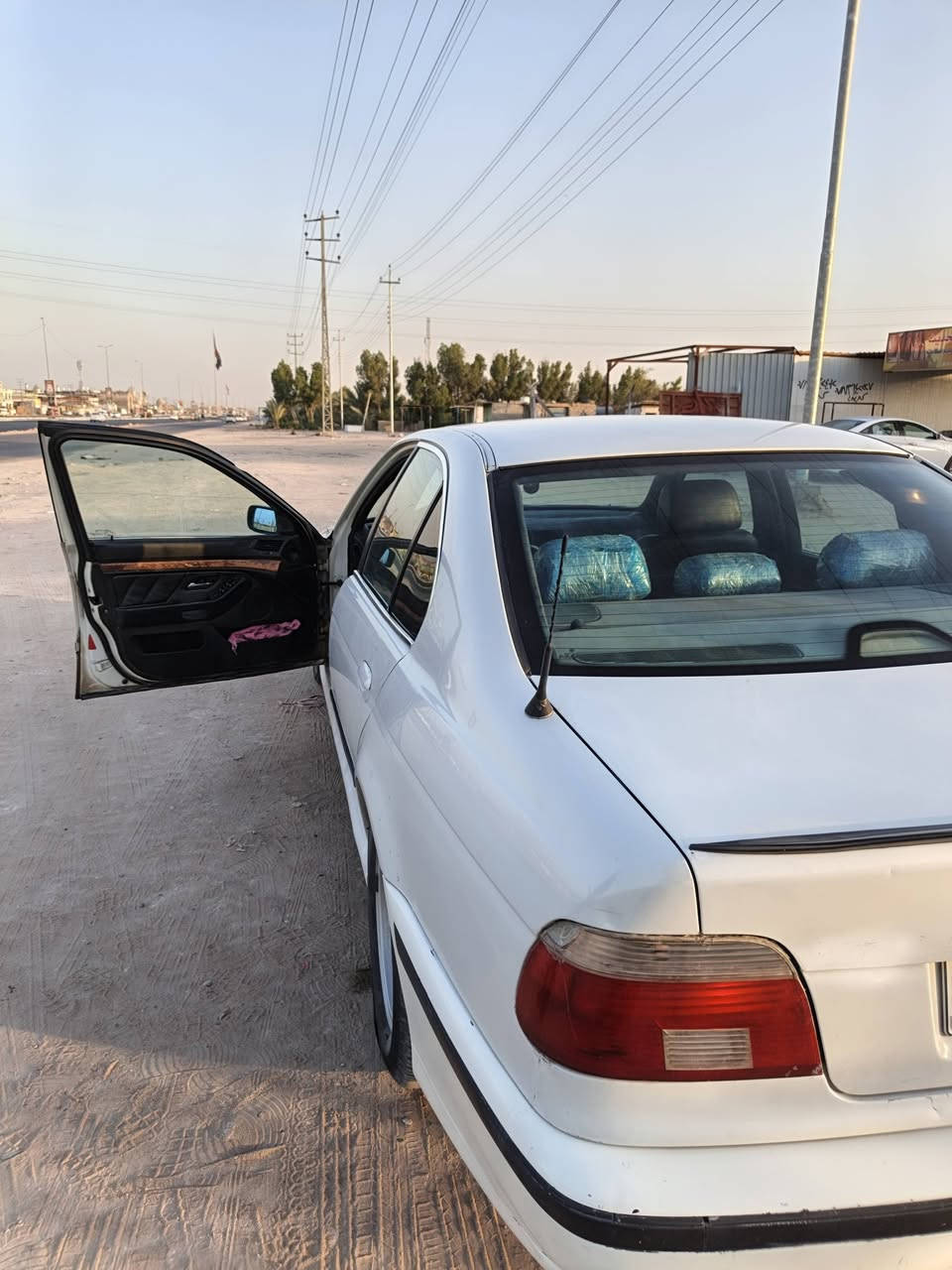 السلام عليكم صقر موديل 97 رقم نكليزي بيع أو مراوس حسب القناعه
سياره حلوه وجاهزه تدفئة تبريد خير من الله كشنات جلد شاشه 

كير مكينه جدد كفاله تخم تاير حداديه كهربائيات كلها شغاله لايت زنون السعر 75 بيها مجال مكان السياره نجف حيدريه رقم الهاتف ***********

