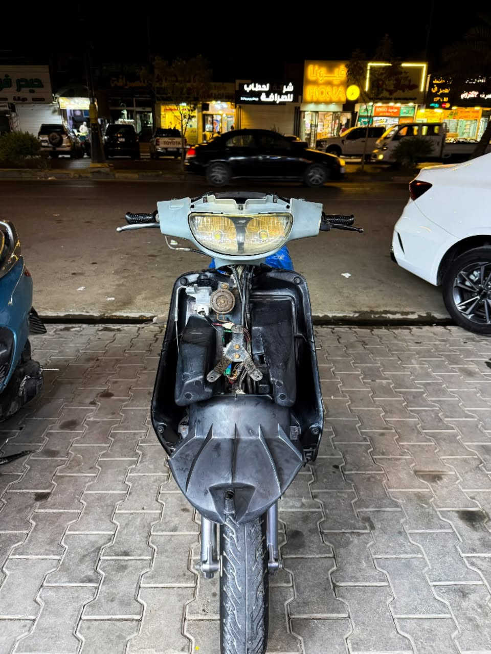 فراشه البيع نضيفه كلش دراجه معوزه بس كفر وشغلات بسيطه ومامفتوحه رايده ب٤٠٠ وبيها مجال التواصل ***********
