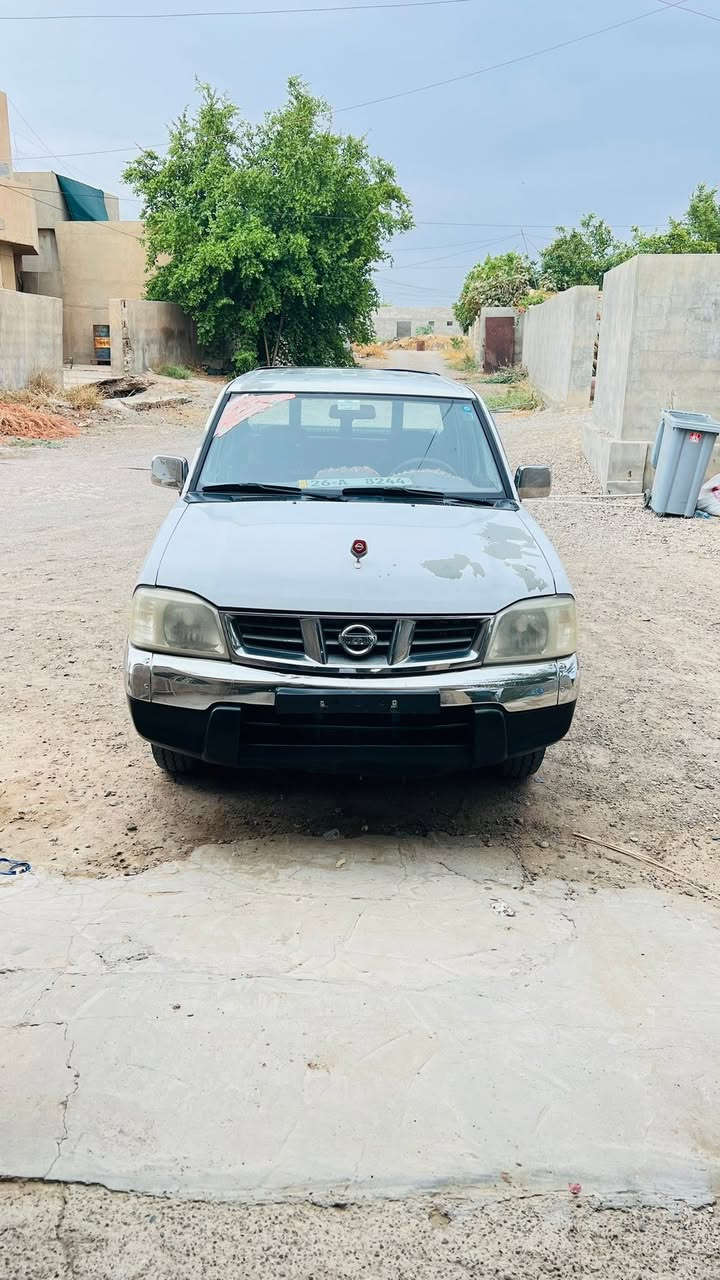نيسان ياباني • ٢٠٠٨ • صبغ مكشر
