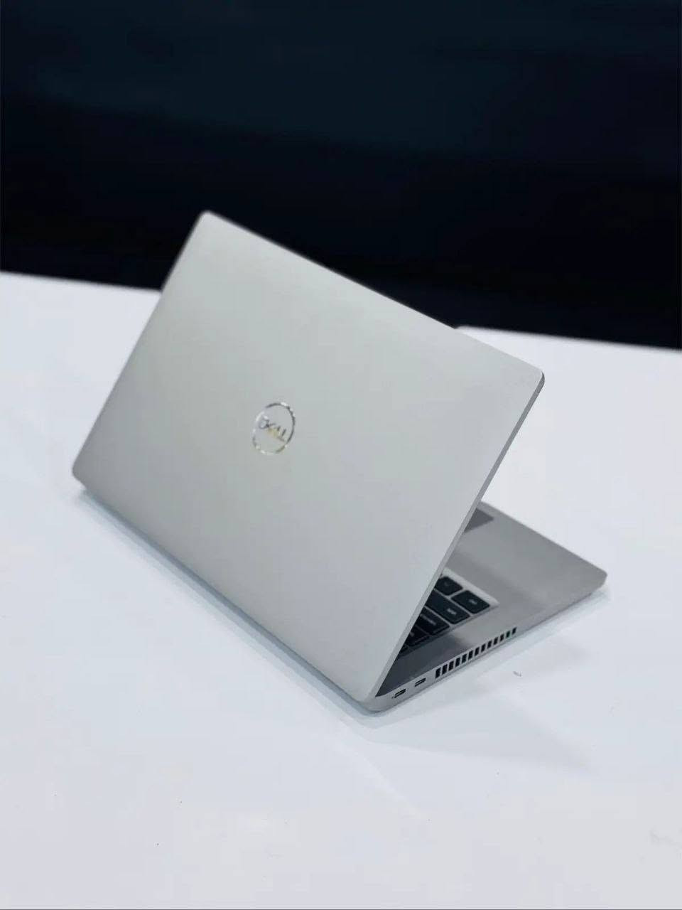 💻 لابتوب Dell Latitude 5430 – الجيل 12 🔥

إذا تبحث عن أداء حديث، سرعة، واعتمادية بسعر مناسب، فهذا الجهاز خيار ممتاز 👌

🔹 المعالج: Core i5 الجيل 12
🔹 الرام: 8GB DDR4 قابلة للتطوير
🔹 الهارد: 256GB SSD NVMe قابل للتطوير
🔹 الشاشة: 14 إنش FHD بدقة 1920×1080
🔹 كرت الشاشة: Intel Iris Xe Graphics
🔹 تصميم عملي وأنيق ومناسب للاستخدام اليومي والعملي.

🎯 مناسب لـ:
✔️ الطلاب والجامعات
✔️ الأعمال المكتبية
✔️ البرمجة
✔️ الدراسة والبحوث
✔️ التصفح والمشاهدة
✔️ برامج التصميم والمونتاج 

🎁 الهدايا:
✔️ حقيبة لابتوب
✔️ ماوس
✔️ Mouse Pad
✔️ الشاحن الأصلي
✔️ تغليف احترافي داخل كارتون

📍 الموقع: بغداد – الأمين الثانية

🚚 التوصيل متوفر إلى جميع المحافظات

🔍 فحص كامل للجهاز قبل الإرسال
💵 يمكن فحص الجهاز قبل الدفع والاستلام
🛡️ ضمان استبدال 7 أيام في حال وجود عطل مصنعي
⚡ الجهاز جاهز للاستخدام مباشرة 

السعر 450 الف فقط
للتواصل واتساب ***********
