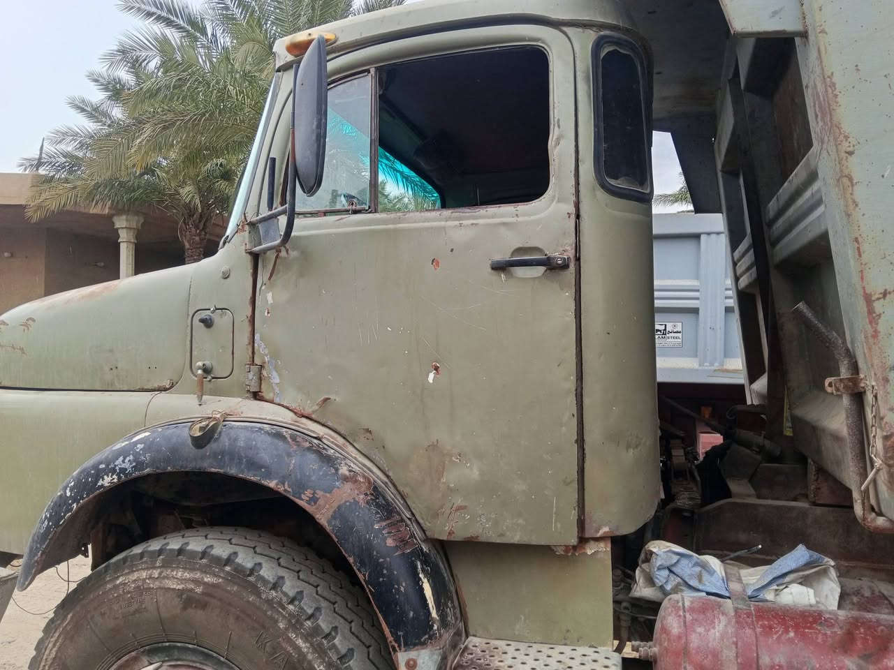 السلام وعليكم قجمه للبيع موديل 79 رقم صلاح الدين بسمي كير 110 مجموعه نص جي اف مكان بغداد ابو غريب رقم الهاتف ***********
