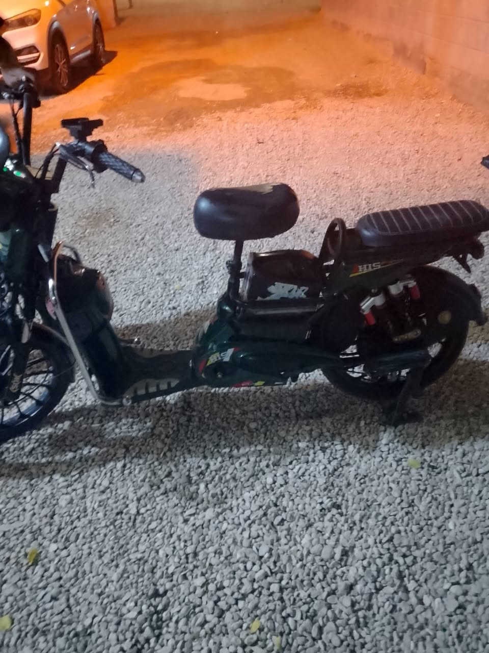 باسكل شحن • ٥ بطاريات • شغال