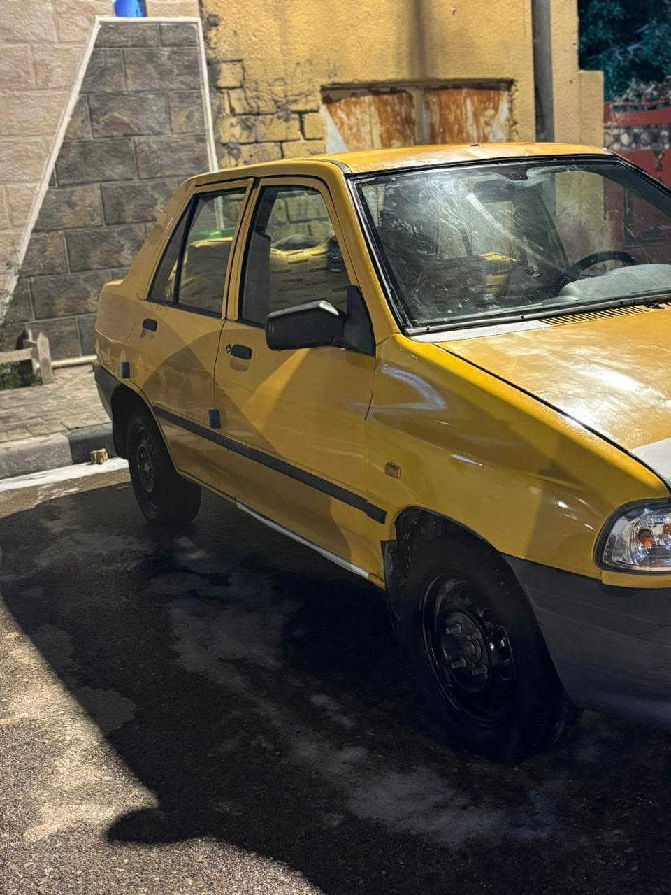 سلام عليكم سايبا مديل 17سياره حلوه ونضيفه ما ناقصهة شي مكينه كير حلوات منضومت تبريد جديده تبريد ثلج سياره عليهة هيئه 150علا المشتري تريد علي عليك يختلف السعر سعرهة 25وبيهة مجال بصيط رقم ***********واساب وتصال يشتغل وبخدمتكم مكان البصره القبله حي الجامعة
