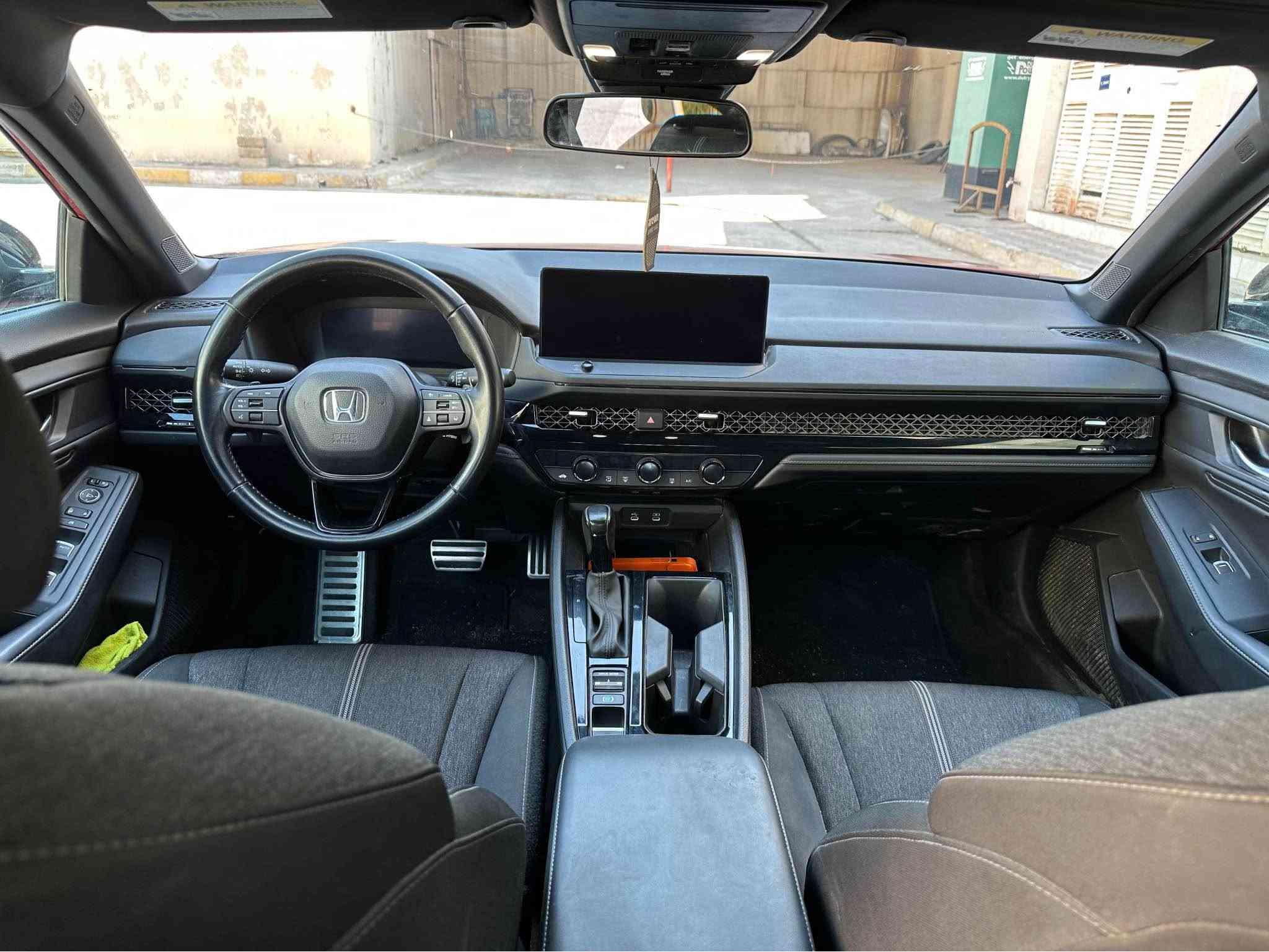 HONDA ACCORD, HYBRID SPORT
موديل 2025
جاملغ وباب تبديل شركة
سعر 177 ورقة
***********
العنوان عقرة اكر, نينوى
