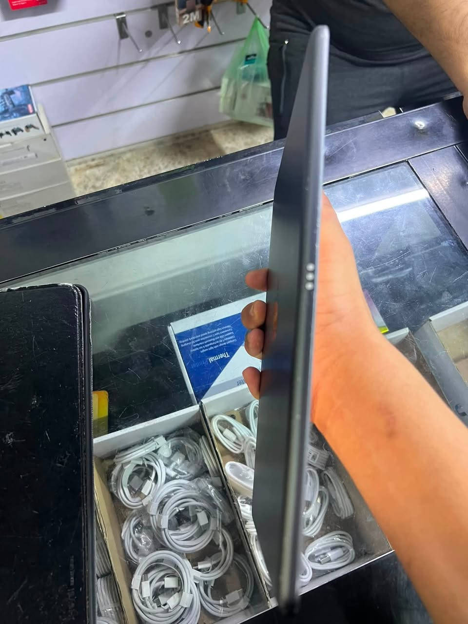 السلام عليكم بيع مستعجل
ايباد ابل الجيل السابع7

ذاكره 32

ما مفتوح

نضافه فول

قطاره بل شحن

***********بي وتساب
