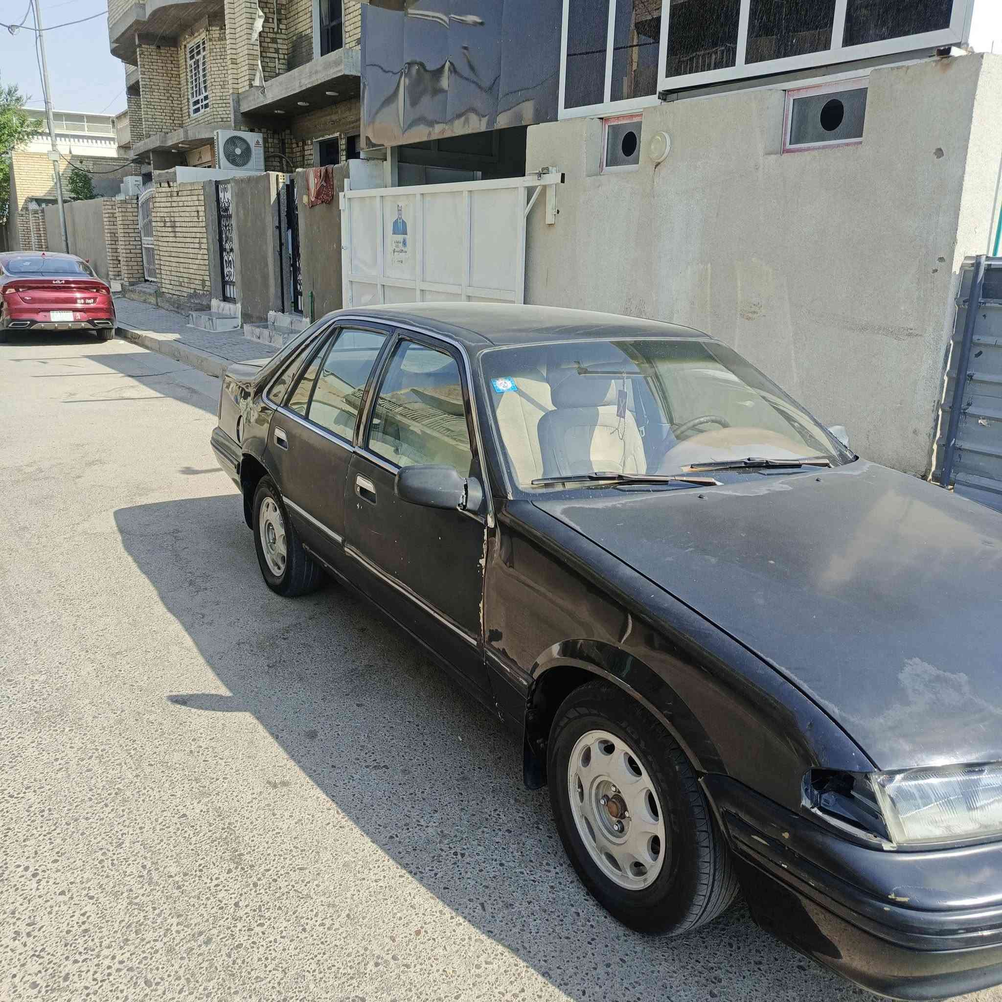 بسم الله الرحمن الرحيم
دايو برنس موديل 1995 رقم بغداد باسمي تحويل مباشر سنويه لل29 
السياره بلاديه على وضعها 
كير عادي 
مكينه بيها تنقيص قليل 
تخم تاير وصدر امامي خلفي جديد وجامه اماميه جديده 
مكان السياره بغداد 
السعر 30 وبيها مجال 
للاستفسار 
***********
