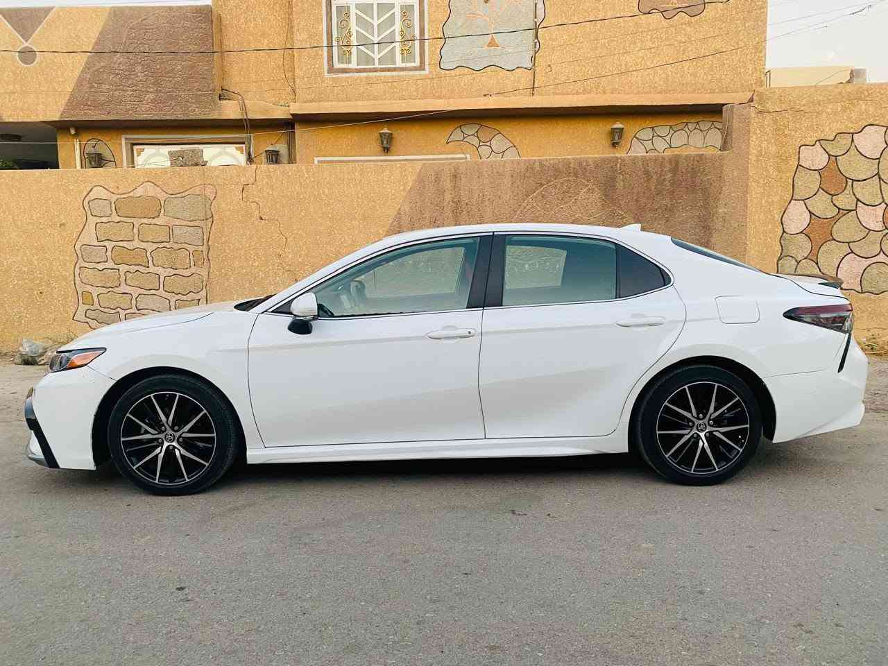 يا الله
             تيوتا كامري للبيع 
وارد أمريكي 
موديل 2023 
محرك 2500 
فئة SE 
ماشية 34
كشنات جلد 
لون ابيض 
شاشة كبيرة 
كامره خلفية 
تحكم استيرن 
اشاير بالمري 
شفتات استيرن 
تحديد السرعة
السعر 155وبيها مجال 
صور الحادث بالمنشور 
ملاحظة حادثها بنيد تبديل جامرلوغ خلفي والصندوك صبغ 
 جميع أدواتها إلي تبدلن كله من الوكالة 
مكانها ديالى جديدة الشط 
للاستفسار الاتصال ***********
