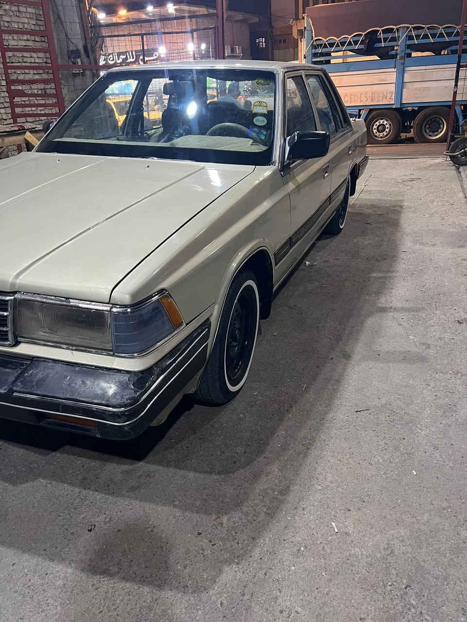 نيسان • موديل ٨٧ • جير عادي