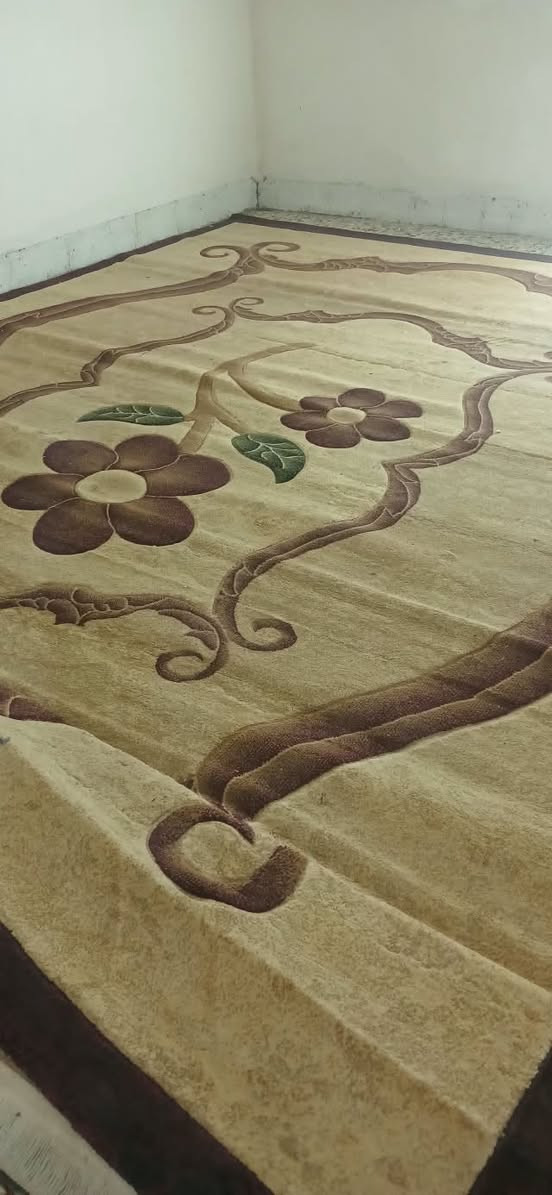ميز مرمر • زولية • ٣ كراسي