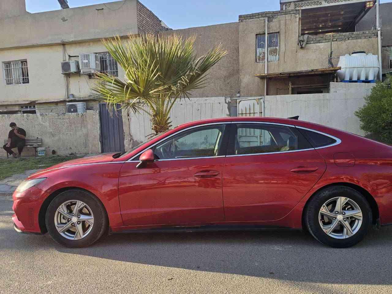 السلام عليكم 
مراوس بسيارة عاليه 
وانطي فرق قطعت ارض 
200 متر بغداد بوب الشام 
بصف طابو الكاوريه 

سوناتا 2021
***********
