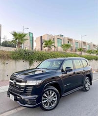 لاندكروزر GXR • ٢٠٢٤ • ٦٥٠٠٠ كم