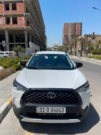 كورلا كروس 2025 هايبرد السيارة جديدة بمعنى الكلمة  ماشية 12 الف كيلو ا...