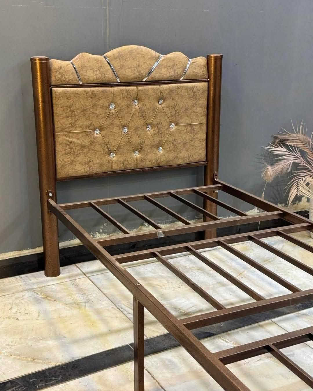 جربايه حديد 65
جربايه خشب 60
توصيل مجاني داخل العماره 
للحجز ***********واتساب عمارة, ميسان
