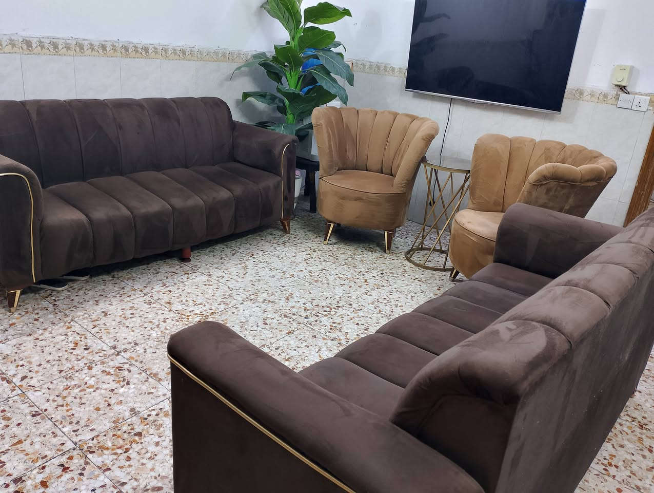 8 مقعد كلش ثكيل بدون ضرر السعر 240 ....*********** واتساب
