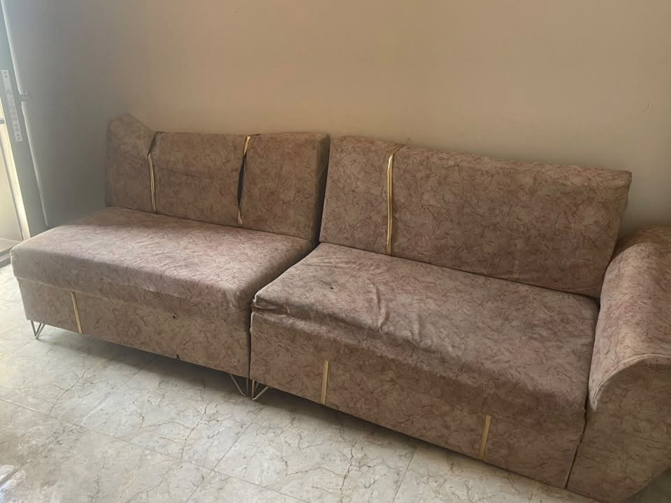 للبيع اربع قطع ب60 الف اخو البلاش
*********** وتس اب 

بغداد
