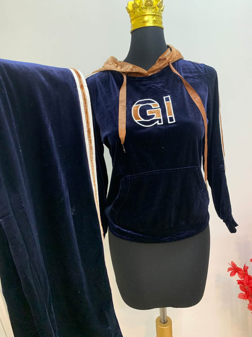 ✨ جمان الرحمة | ملابس بالة جديدة ✨

👗 اختصاصنا ملابس نسائية وأطفال
تشكيلة مميزة، قطع حلوة وأسعار مناسبة 🤍

🧥 كوتات وستر
👚 بلوزات
🏠 ملابس بيت
👧 ملابس أطفال
✨ وتشكيلات جديدة تنزل باستمرار

📍 موقعنا: كاطون الرحمة – مجاور قاعة تاج للأعراس

📞 للطلب والاستفسار:
***********

📲 Instagram:
@jouma_style

🎵 TikTok:
@jouman_style

🤍 جمان الرحمة — كل قطعة إلها حكاية
