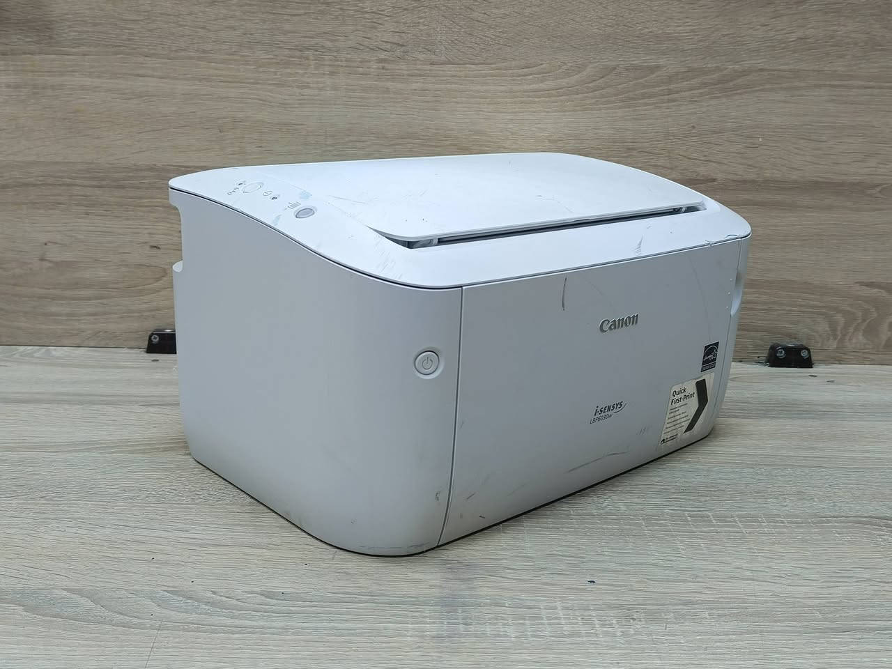 ‏طابعة كانون  موديل laser jet Lbp6030w اسود وابيض ليزري مستعمل بحالة ممتازة سعر الحبر 10 الف تطبع 1600 نسخه نوع الحبر باودر سرعة طباعة 18 ورقة بالدقيقة وجه واحد  تحتوي على wifi يمكن ربطها على موبايل وتابلبت ولابتوب 🚦سعر الطابعة 100 الف 🚦مع حبر جديد وكيبل كهرباء وكيبل كومبيوتر وقرص تعريف للطلب :
‏*********** - *********** 
‏ملاحظة نسبة نظافة الجهاز 90% ضمان تشغيل وفحص. 
‏#طابعتي
‏#الصفوة
