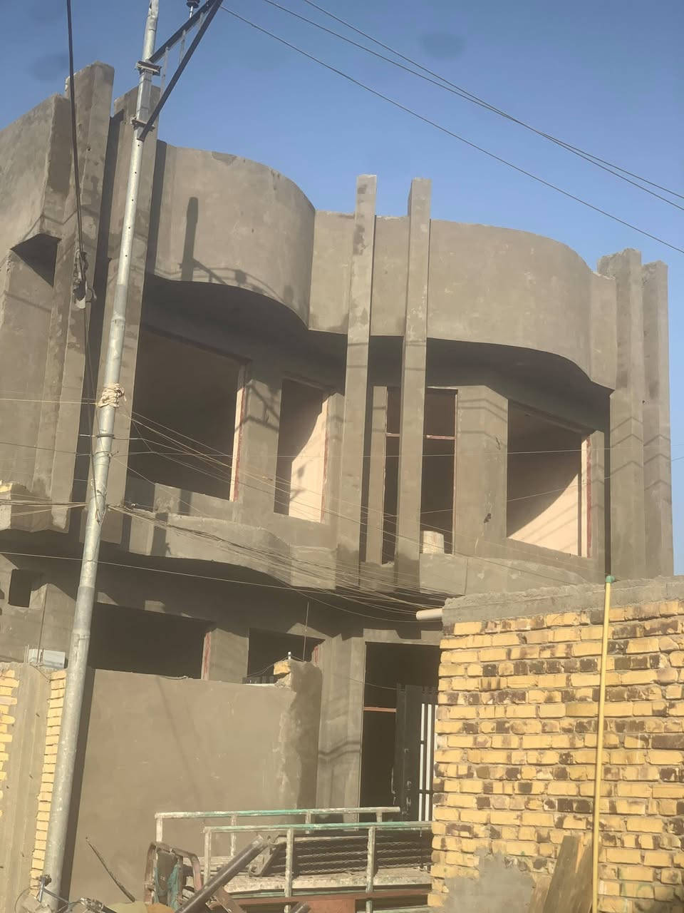 السلام عليكم كادر لبخ متفرغ اسمنت وجص وبورك ،***********
