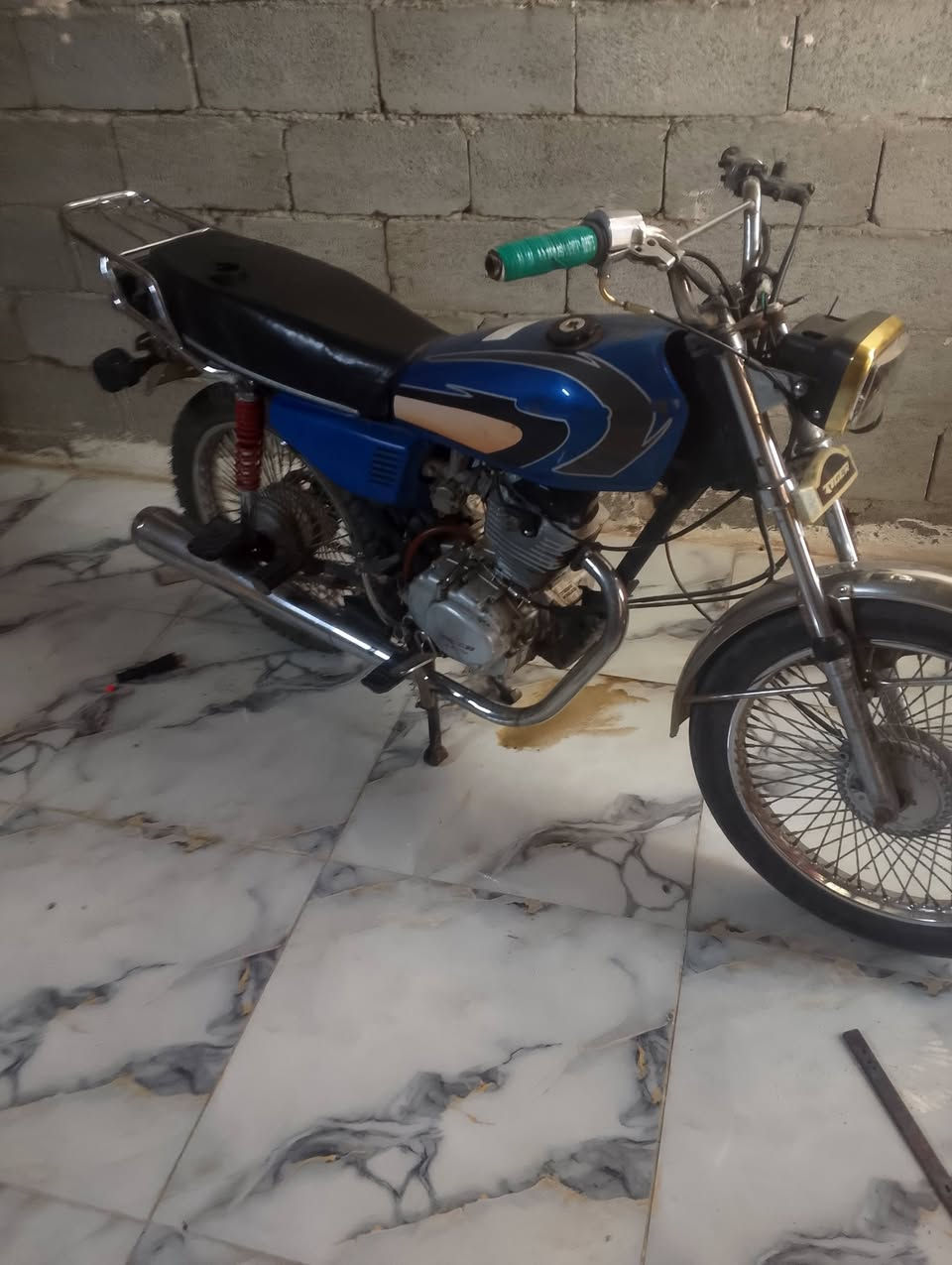 ***********)(دراجه للبيع موديل 21 سعره 300

