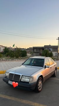 مرسدس دب مديل 92سياره كرهباياته كله شغاله   فتحت سقف مكينه فيفيتي 3000...