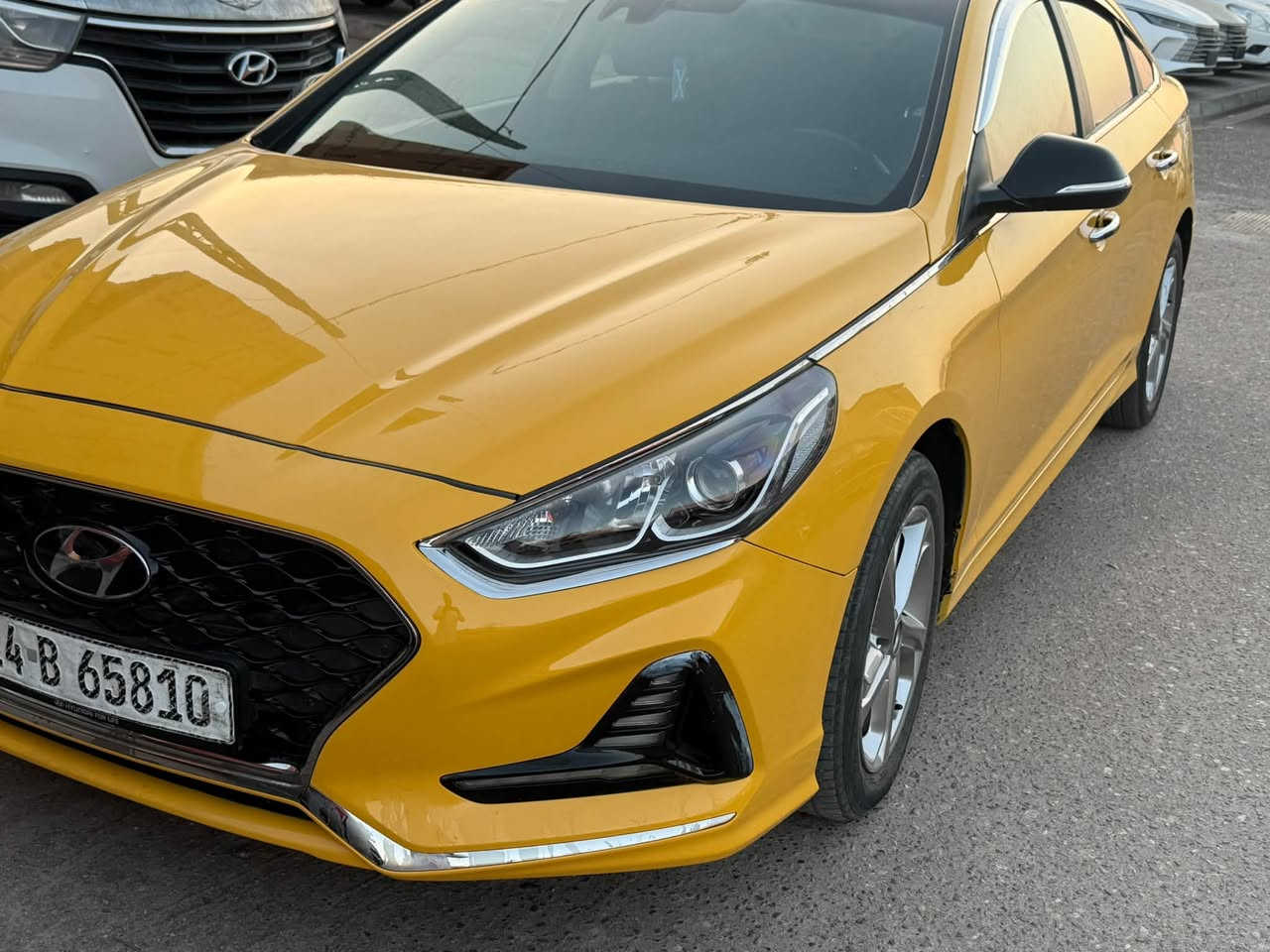 سوناتا ٢٠٢٣   وارد كوري  غاز. رقم بصره تكسي 
السياره فول كلش ما عدا الفتحة 
السياره بيها تبديل بنيد ومداكر إماميه 

محرك 2000  LpI
ماشية 67  الف
بصمه
رادار 
نقاط عمياء
قيادة ذاتية
شاشة كار بلي
سايد بريك  كهربائي 
ويل كب ١٧ 
إشارة بالمراية 
تبريد بيانو قطعتين 
حساسات خلفية
كشتات كهربائية 
تدفاة وتبريد بالكشنات
صندوق ذكي
السعر ١٧٠ ورقه 
الاتصال ***********
البصره القبلة
