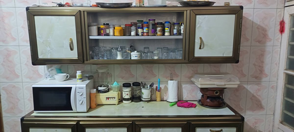 كاونتر المنيوم للبيع ينباع كامل الاتصال على الرقم ***********

