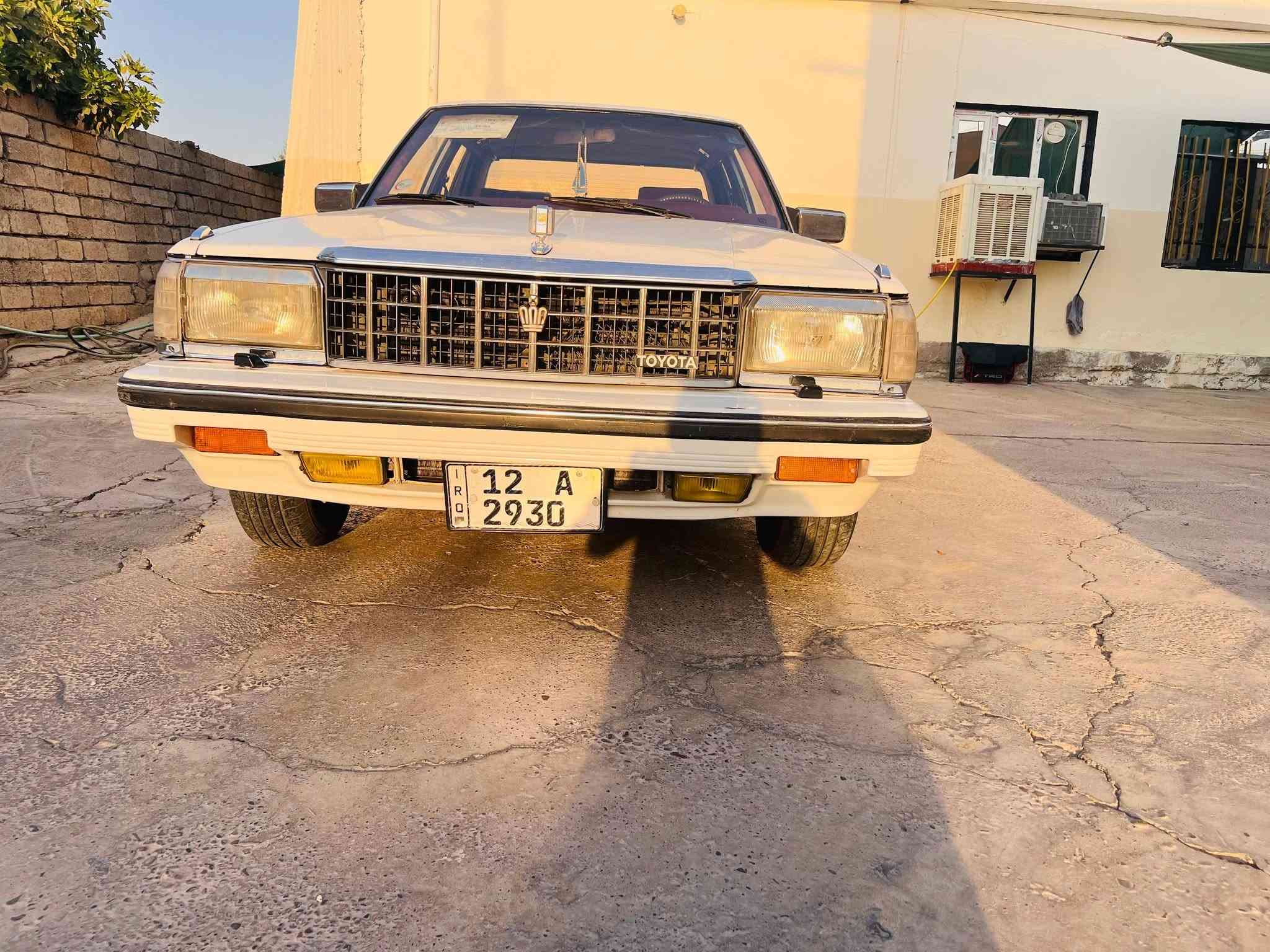 سوبر موديل 84 رقم نينوى دولي سنويه جديده محرك كير بطه ٢٥٠٠ شرط تبريد شغال صدر خلفي امامي جديد تخم تاير جديد سياره وضع شركه بيها صبغ جاملغ فقط بدون دواخل..... دشبول وبطاين وضع شركه.. السعر 58 وبي مجال قليل اعتذر عن بيع الأقساط او المده بدون مراوس
مكان السيارة الشركاط الخصم
 ***********

