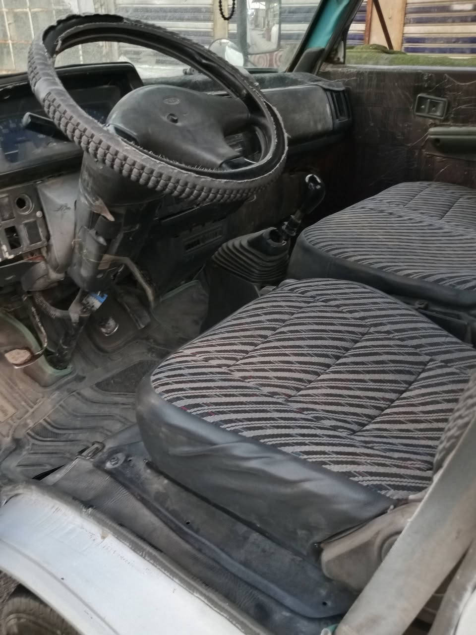 السلام عليكم كيا 96بيضه رقم بابل سنويه ستوه صقطت ماصار شهر كير محرك حداديه تخم تاير كهربائيات دوشمه مصبوغ عام تحويل مباشر السعر 53وبيه مجال شاصي مكفول رقم شاصي شعار مثبت بسنويه ملاحضه المحجر مو اله رقم ***********/*********** مكاني بابل الشوملي
