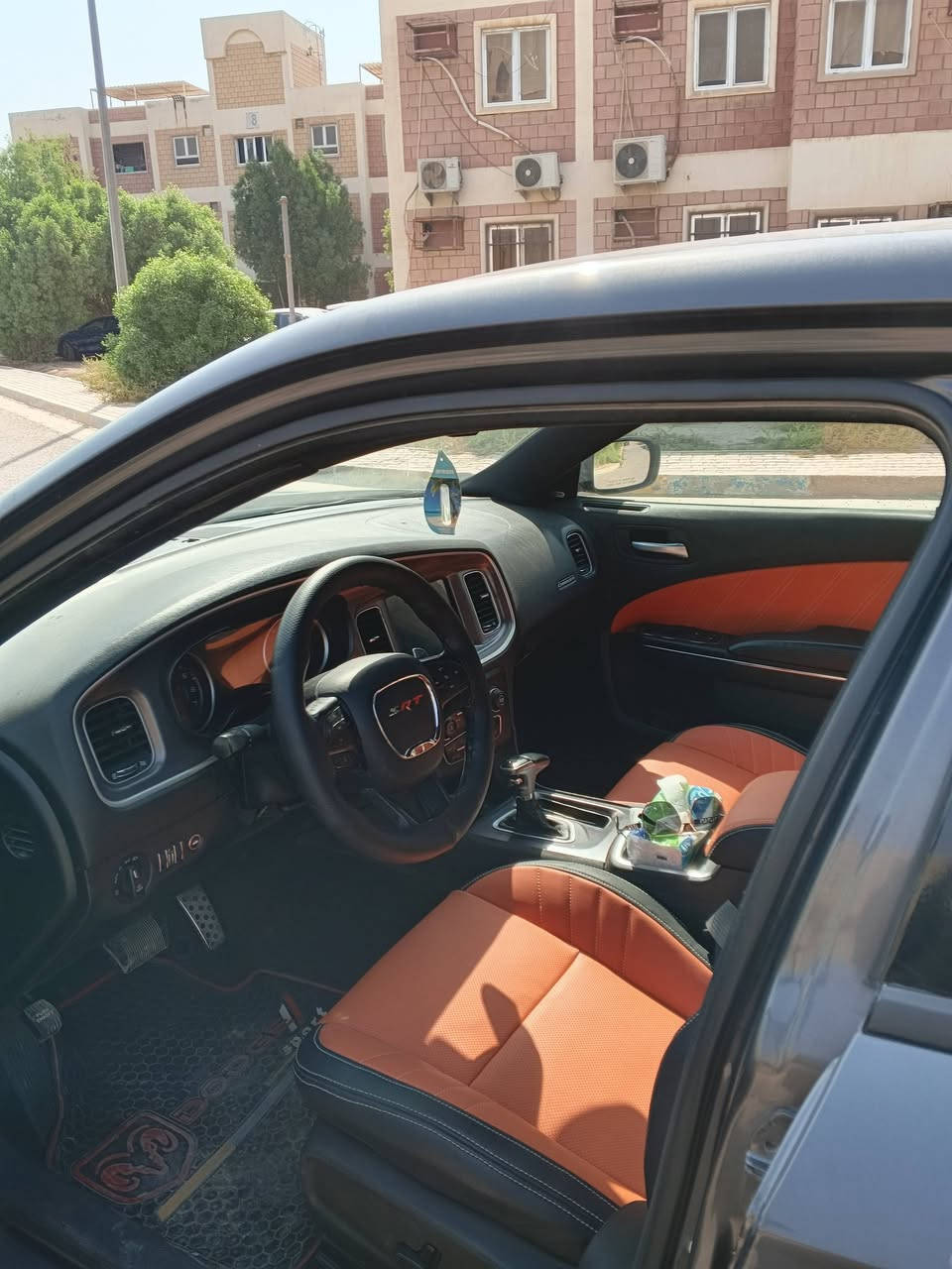 🚗✨ السلام عليكم! متوفرة الآن سيارة جارجر 2019GT جاهزة بالكامل! كير ومكينة وحدادية بحالة ممتازة، الداخل جديد بلون برتقالي رائع وصوتها خلاب. السيارة صافية وجاهزة دون أي نقص، مع سونار ورقم الشاصي مذكور في المنشور. السعر 169، والموقع في بابل. للتواصل: *********** 📞.
