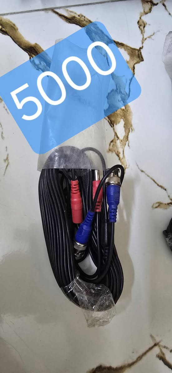 كيبل كاميرات مراقبة الاصلي 
وكيبل انترنت الاصلي للبيع
والسعر مكتوب على الصور

العنوان كركوك ، روناكي قرب جامع ذي النورين 
***********
