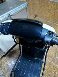 دراجه شحن نضيفه جدا مابيها اي عطل و بطاريات جيده ب٤٥٠ وبيها مجال للشرا...