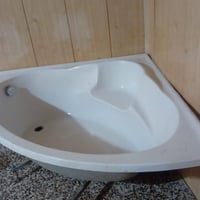جاكوزي • حمام • مدينه الصدر
